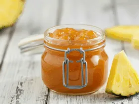 Як приготувати ананасовий джем - простий рецепт на літо