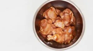 Як приготувати курячі стегна у фритюрі - 1